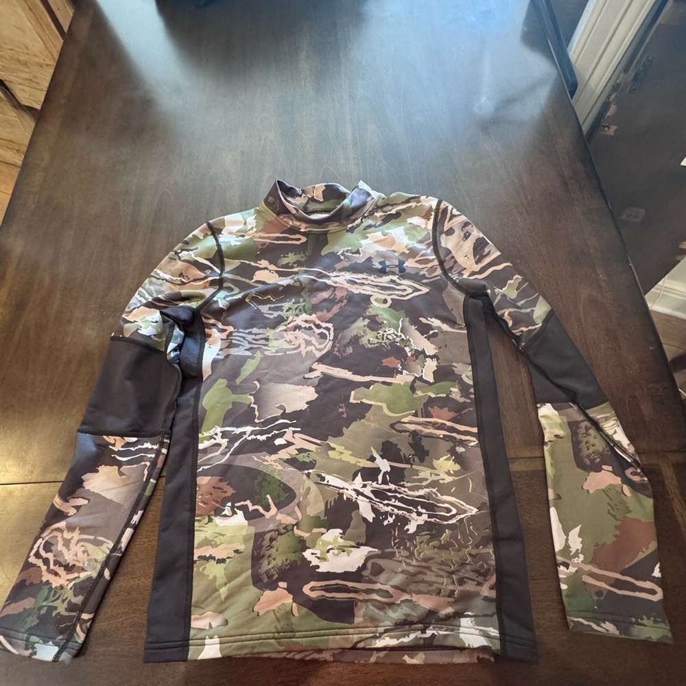 Boys used Under Armour Green and Brown Camouflage ColdGear Shirt